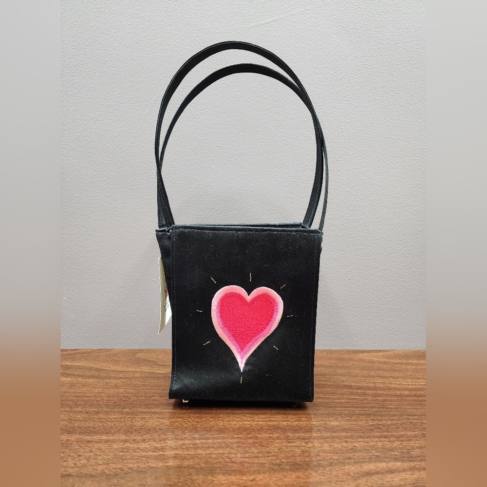 Hollis Eames Small Black Purse With Heart NWT